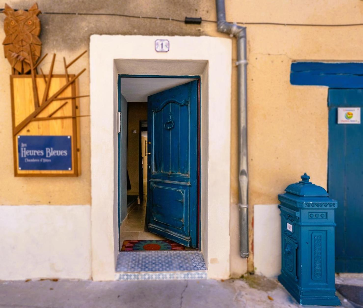 Aux Bleues